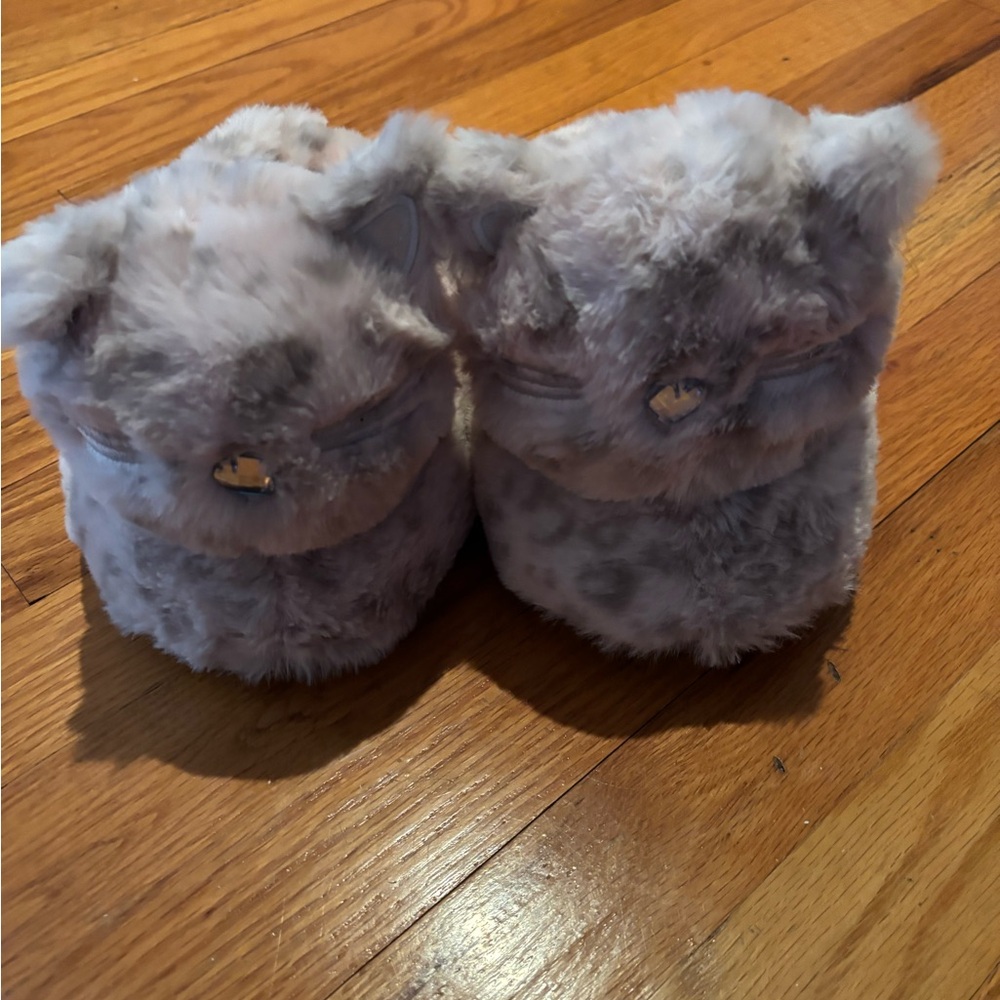 Gray Cat Plush Slippers